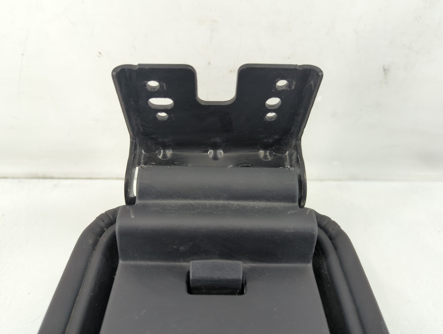 2016 Dodge Journey Center Console Armrest Cover Lid P/N:202287 Fits OEM Used Auto Parts - Oemusedautoparts1.com