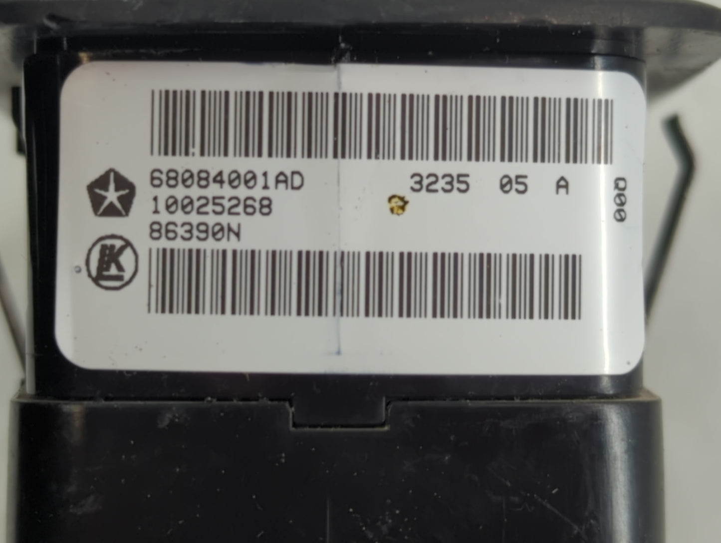 2016 Dodge Journey Master Power Window Switch Replacement Driver Side Left P/N:68084001AD Fits OEM Used Auto Parts - Oemused