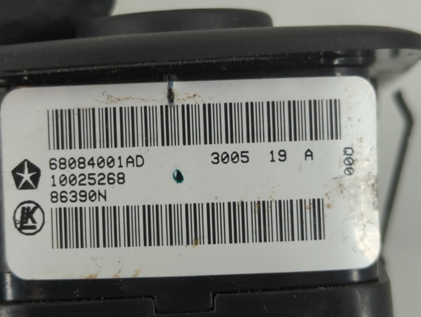 2016 Dodge Journey Master Power Window Switch Replacement Driver Side Left P/N:68084001AD Fits OEM Used Auto Parts - Oemused