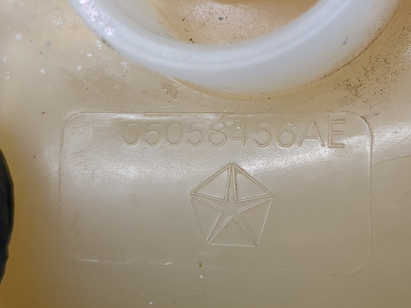 2009-2019 Dodge Journey Radiator Coolant Overflow Expansion Tank Bottle - Oemusedautoparts1.com