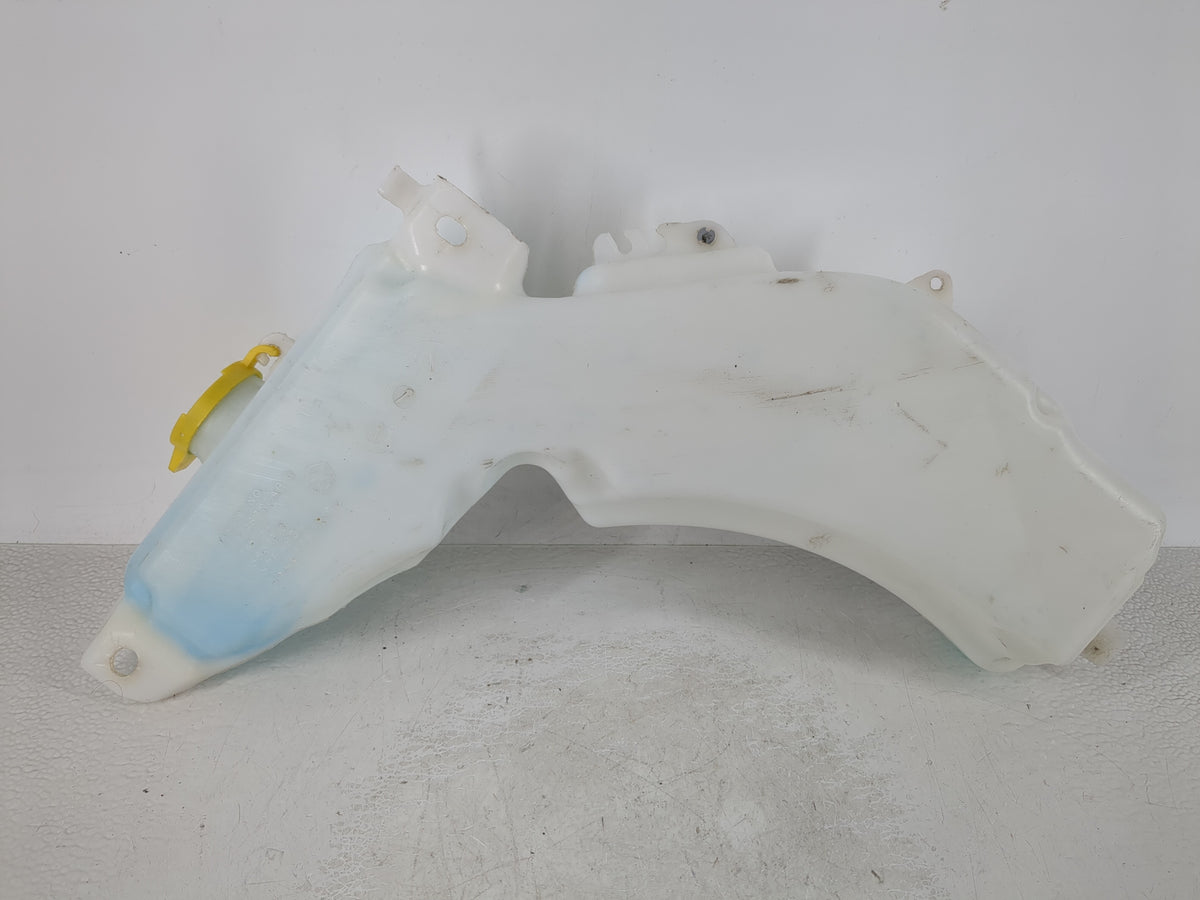 2016 Dodge Journey Windshield Washer Fluid Reservoir Bottle Oem 869073 - Oemusedautoparts1.com