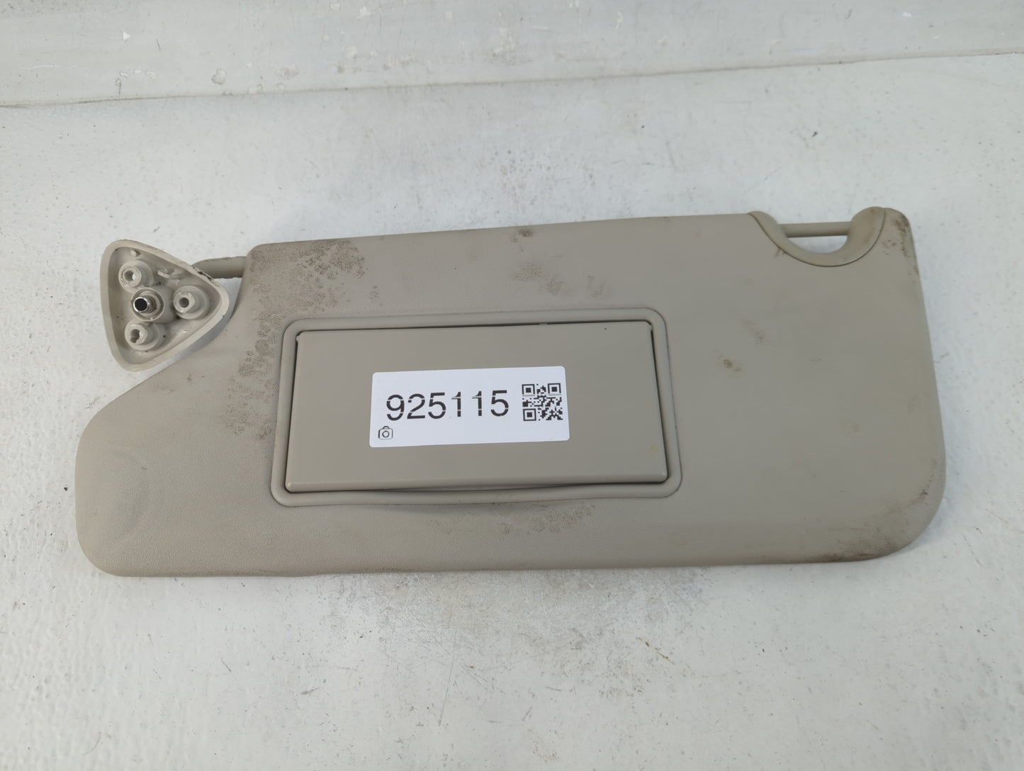 2016 Dodge Journey Sun Visor Shade Replacement Passenger Right Mirror Fits OEM Used Auto Parts - Oemusedautoparts1.com