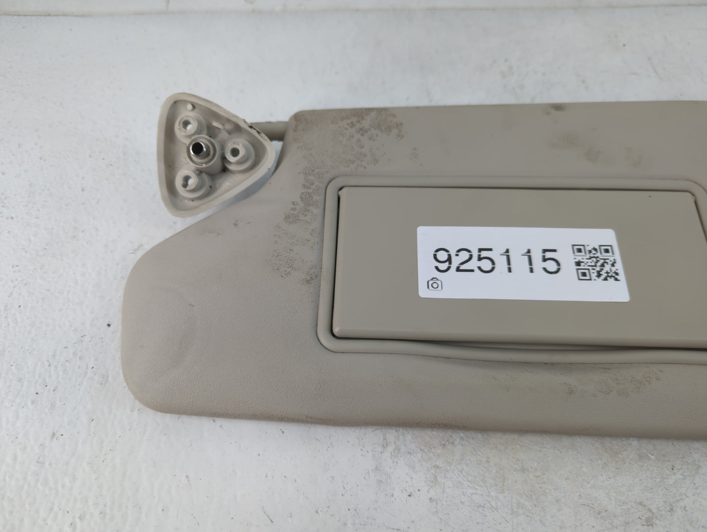 2016 Dodge Journey Sun Visor Shade Replacement Passenger Right Mirror Fits OEM Used Auto Parts - Oemusedautoparts1.com