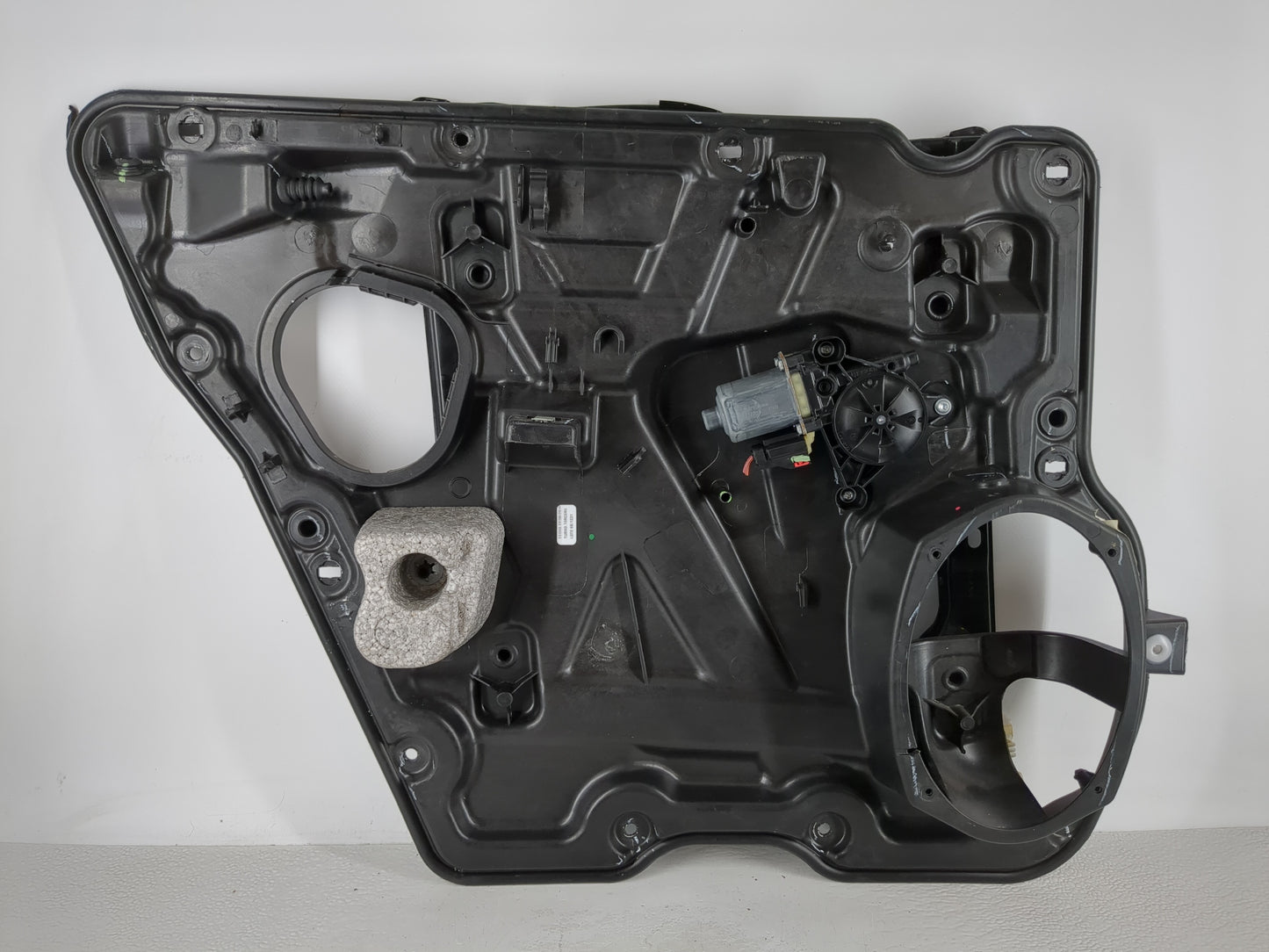 2016 Dodge Journey Window Regulator Right Passenger Rear - Oemusedautoparts1.com