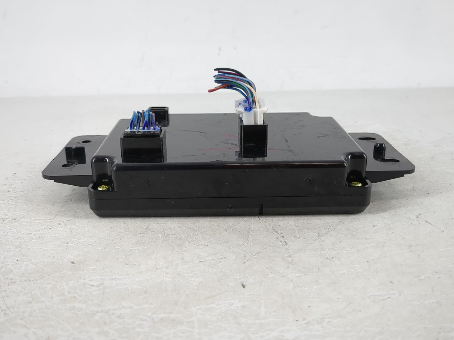 2016 Dodge Journey Communication Control Module P68263758ab - Oemusedautoparts1.com