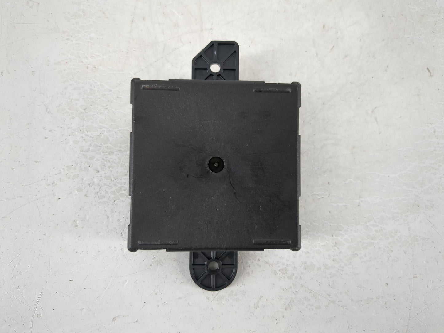 Dodge Journey Door Control Module - Oemusedautoparts1.com