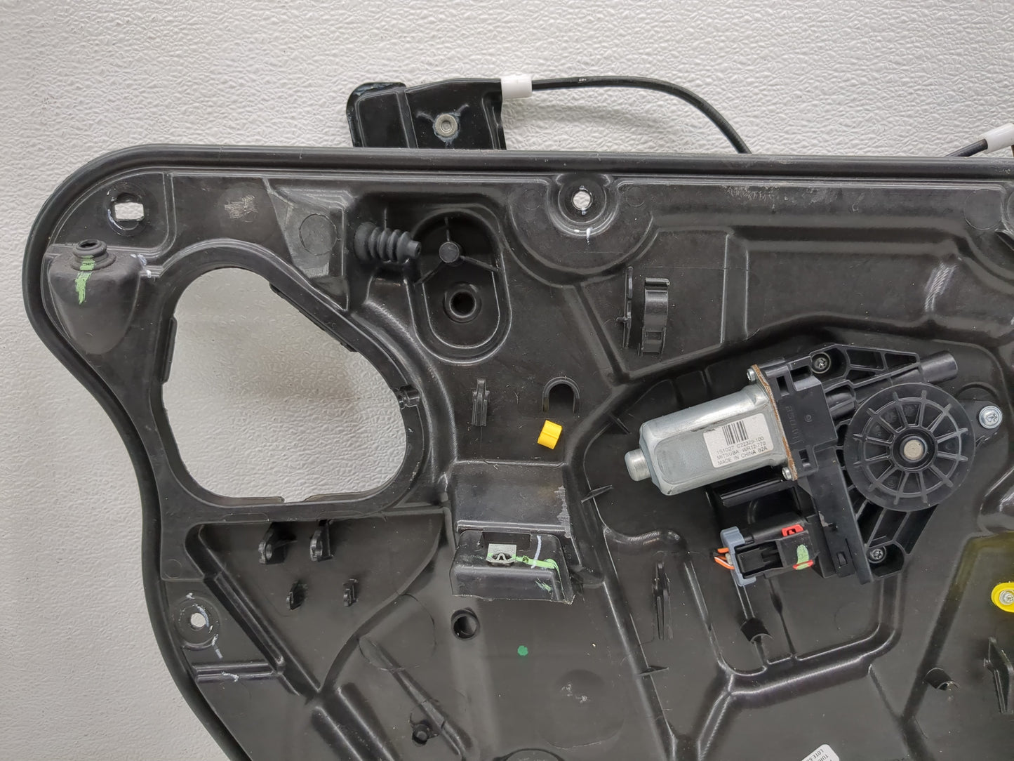 2016 Dodge Journey Used Driver Left Front Window Regulator - Oemusedautoparts1.com