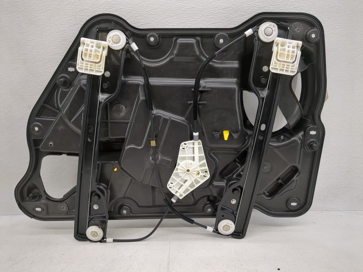 2016 Dodge Journey Used Driver Left Front Window Regulator - Oemusedautoparts1.com