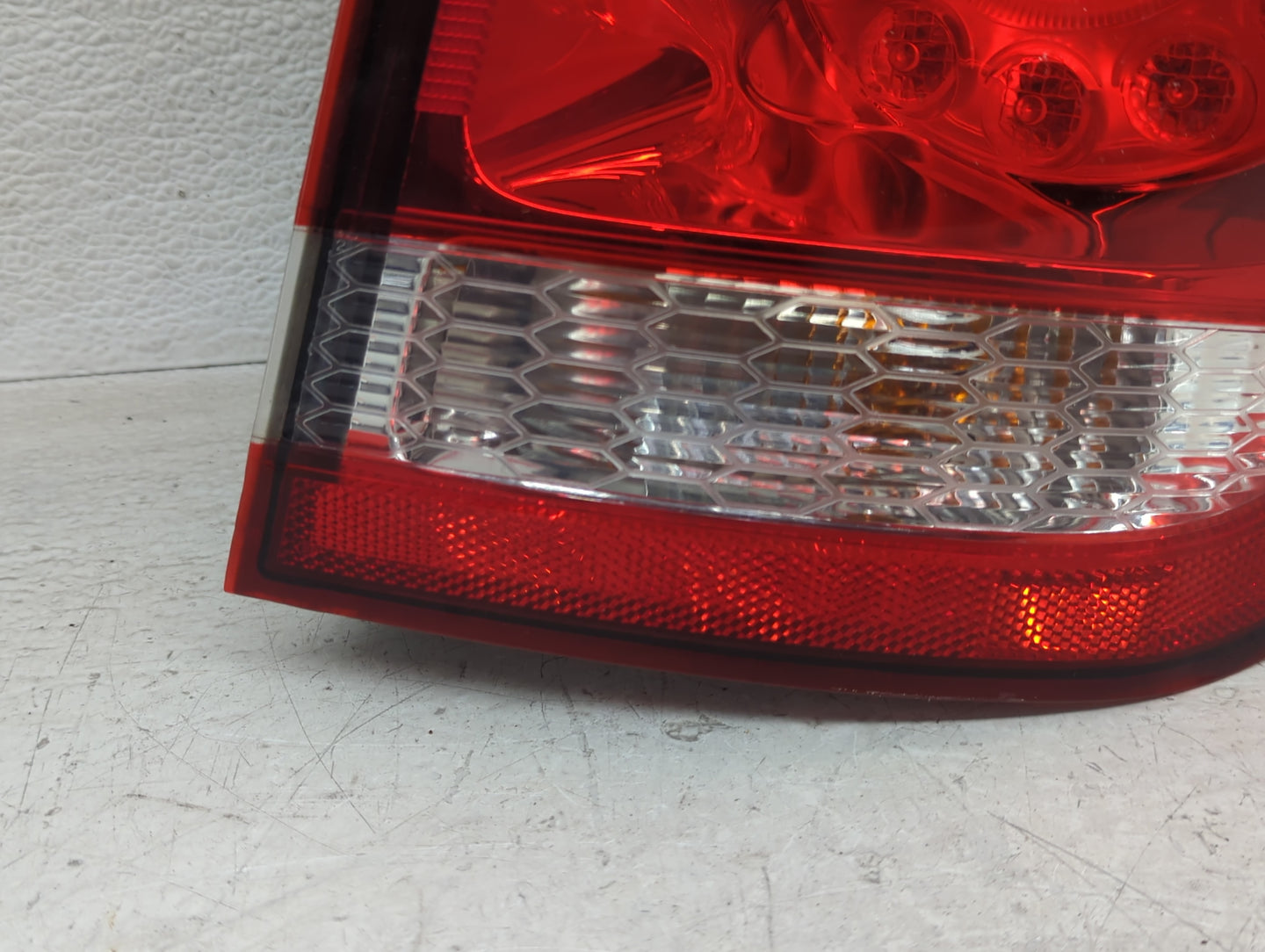 2016 Dodge Journey Driver Left Side Deck Lid Mounted Tail Light - Oemusedautoparts1.com