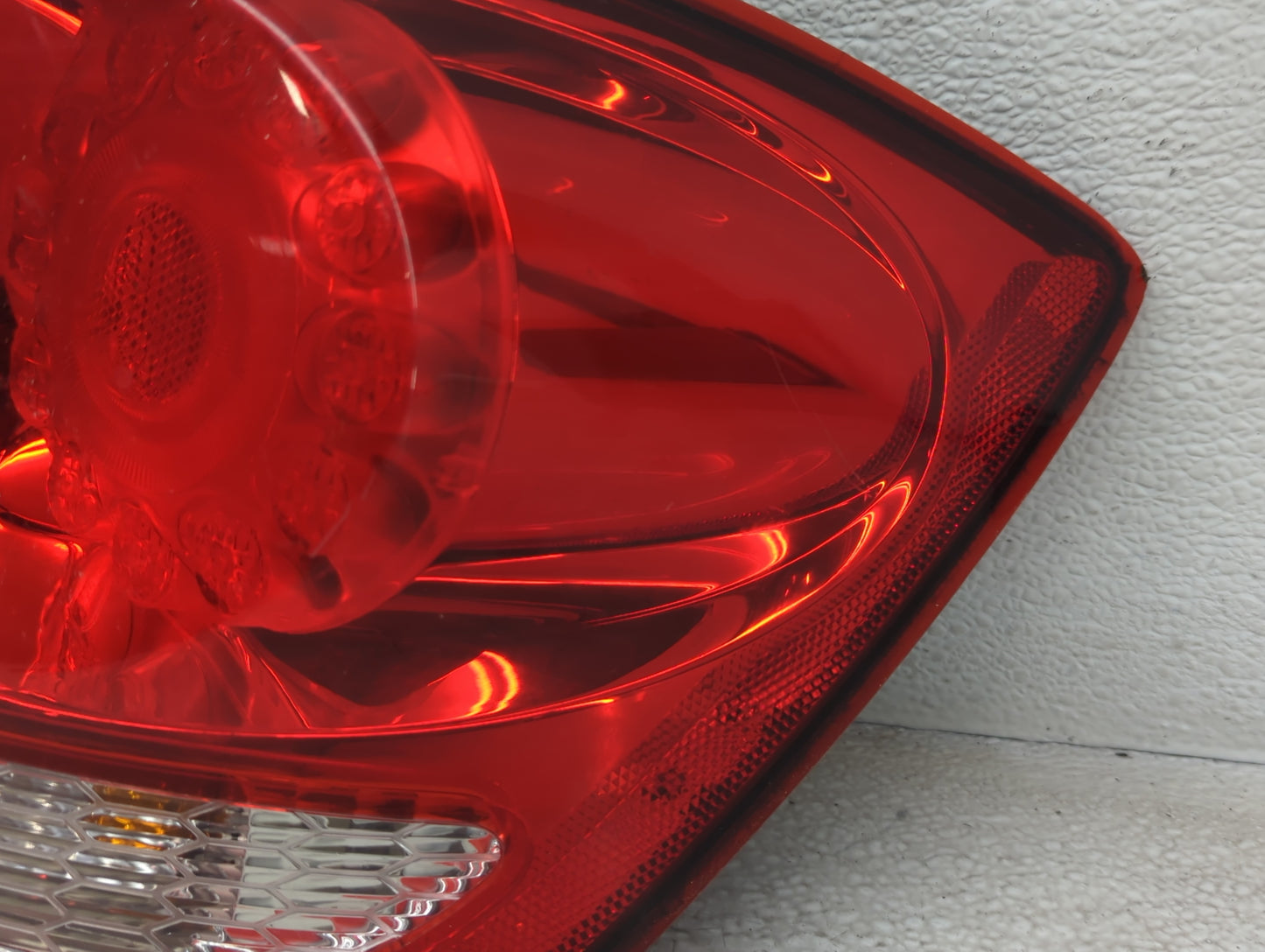 2016 Dodge Journey Driver Left Side Deck Lid Mounted Tail Light - Oemusedautoparts1.com