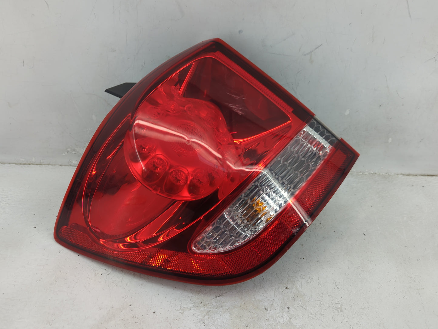 2016 Dodge Journey Driver Left Side Deck Lid Mounted Tail Light - Oemusedautoparts1.com