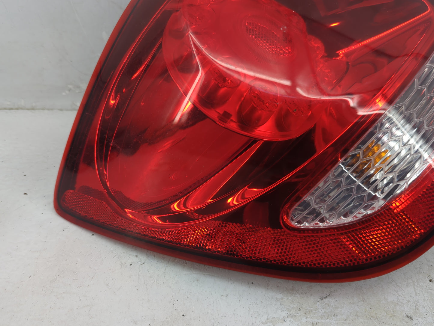 2016 Dodge Journey Driver Left Side Deck Lid Mounted Tail Light - Oemusedautoparts1.com