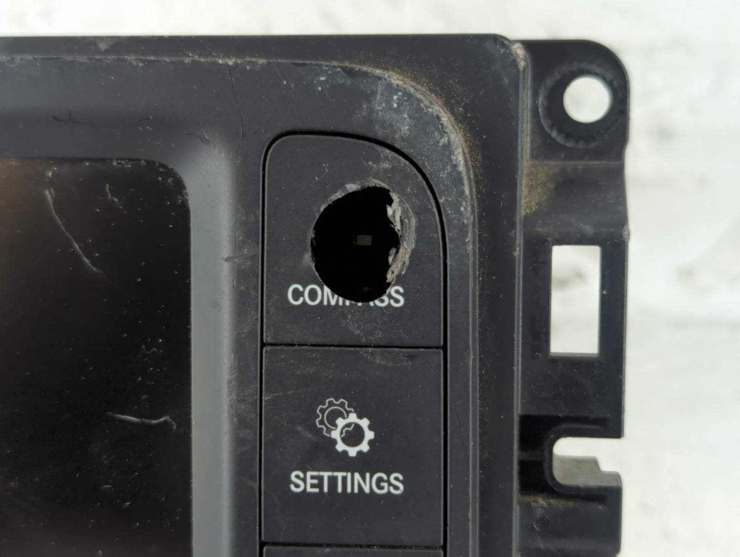2016 Dodge Ram 1500 Radio AM FM Cd Player Receiver Replacement P/N:P68271365AD Fits Fits 2015 OEM Used Auto Parts - Oemuseda