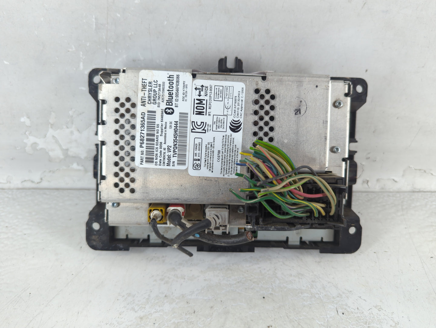 2016 Dodge Ram 1500 Radio AM FM Cd Player Receiver Replacement P/N:P68271365AD Fits Fits 2015 OEM Used Auto Parts - Oemuseda