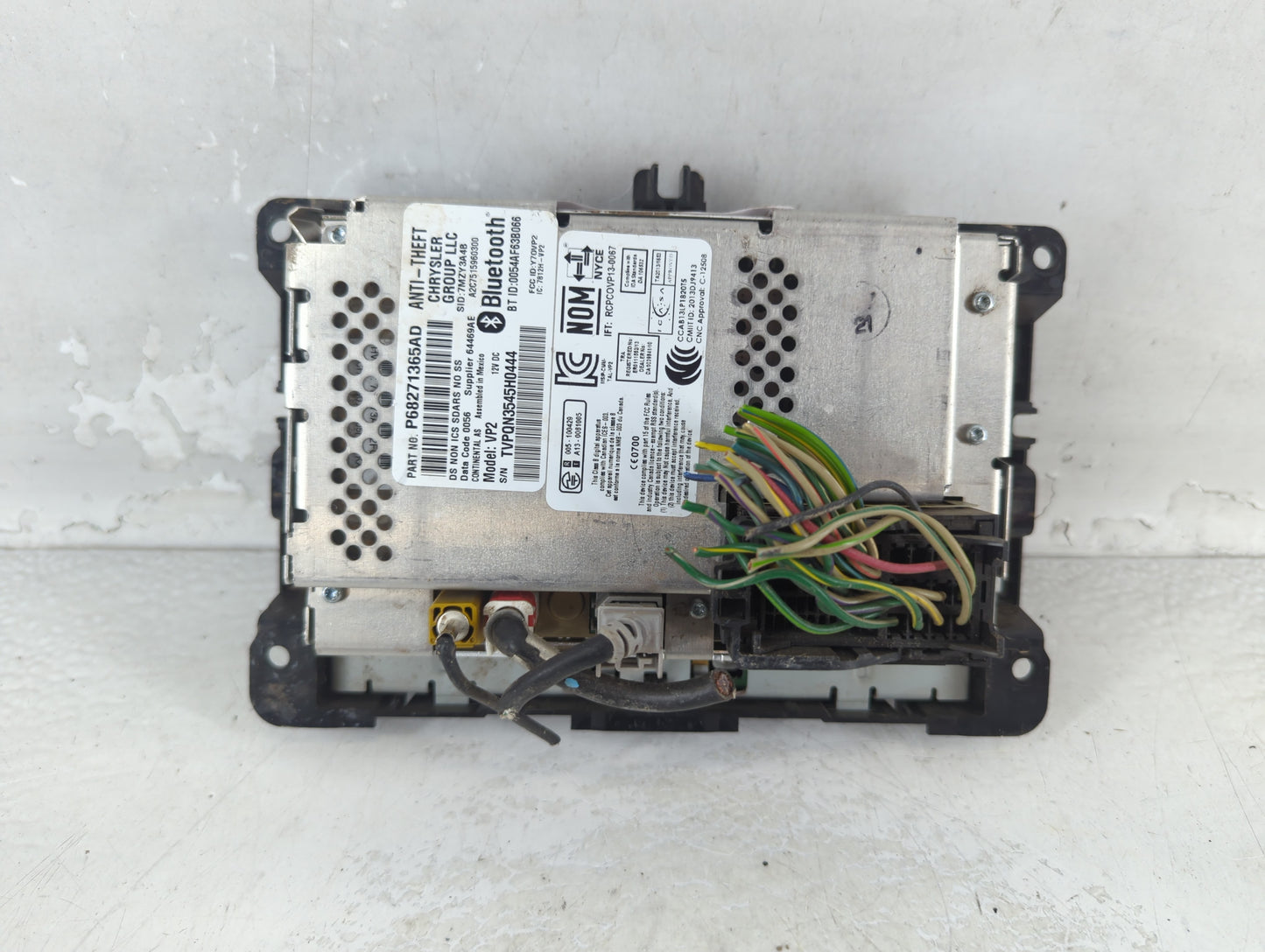 2016 Dodge Ram 1500 Radio AM FM Cd Player Receiver Replacement P/N:P68271365AD Fits Fits 2015 OEM Used Auto Parts - Oemuseda