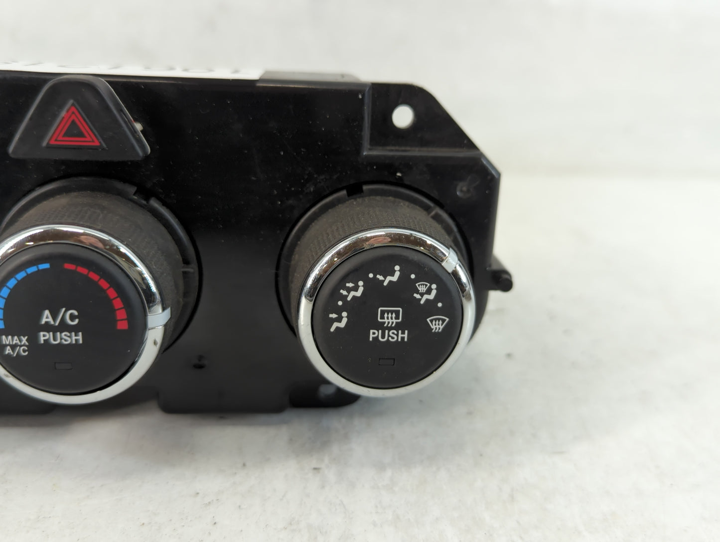 2016 Dodge Ram 1500 Climate Control Module Temperature AC/Heater Replacement P/N:P68268190AA Fits OEM Used Auto Parts - Oemu