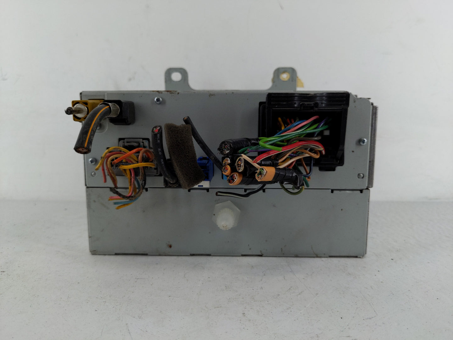 2016 Dodge Ram 1500 Radio AM FM Cd Player Receiver Replacement P/N:22853813 Fits OEM Used Auto Parts - Oemusedautoparts1.com