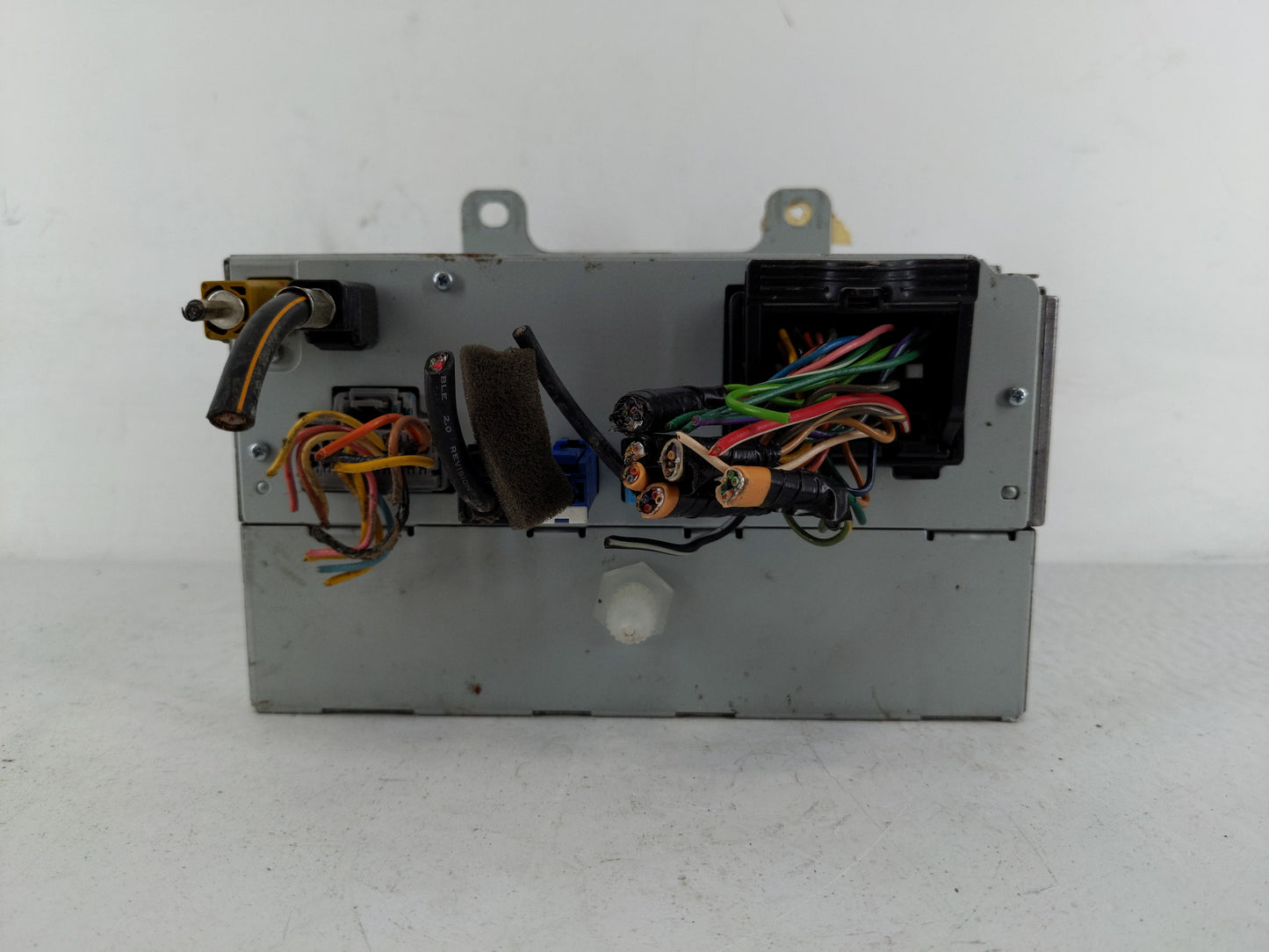 2016 Dodge Ram 1500 Radio AM FM Cd Player Receiver Replacement P/N:22853813 Fits OEM Used Auto Parts - Oemusedautoparts1.com