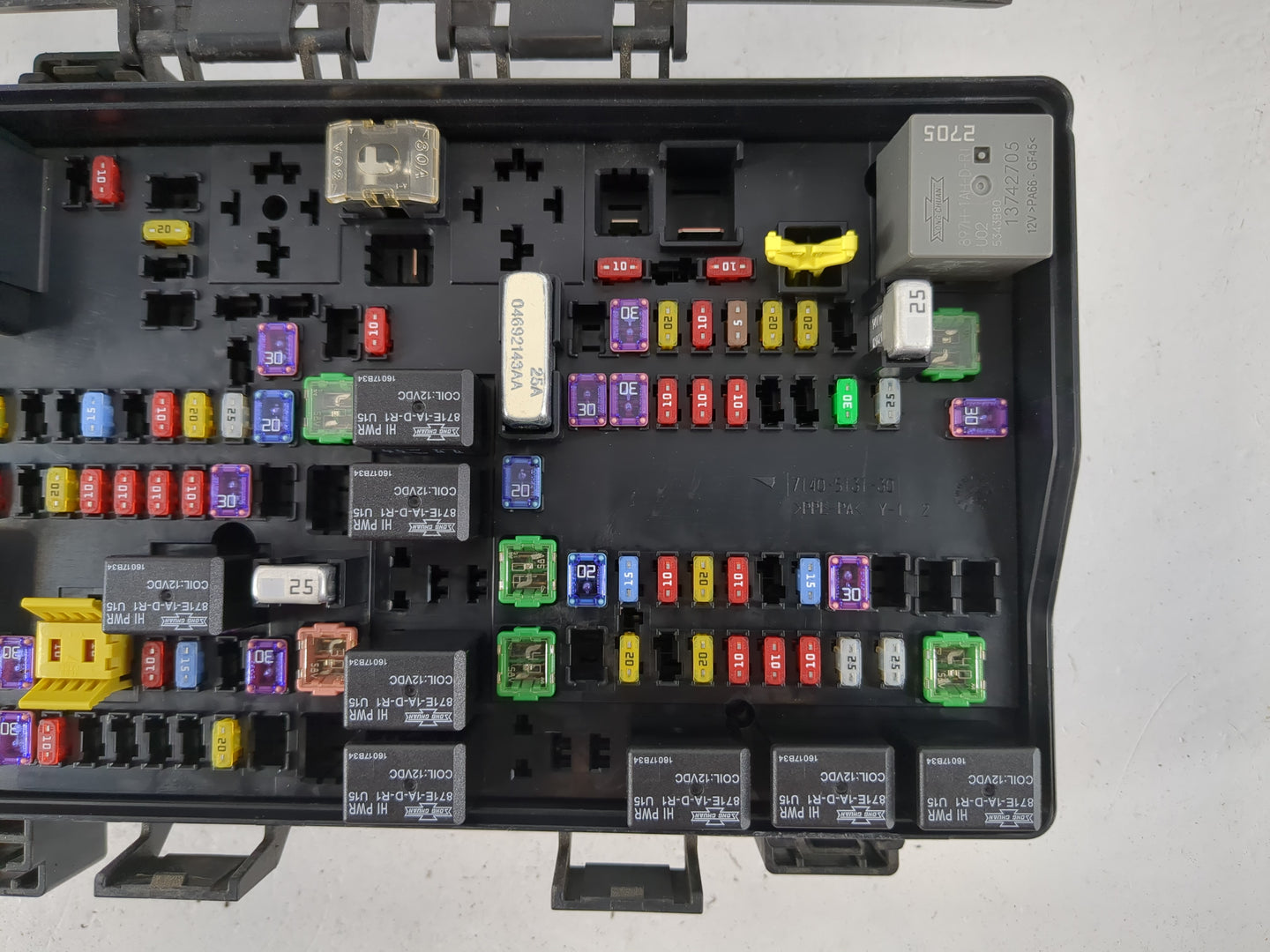 2016 Dodge Ram 1500 Fusebox Fuse Box Panel Relay Module P/N:P68258535AA Fits OEM Used Auto Parts - Oemusedautoparts1.com