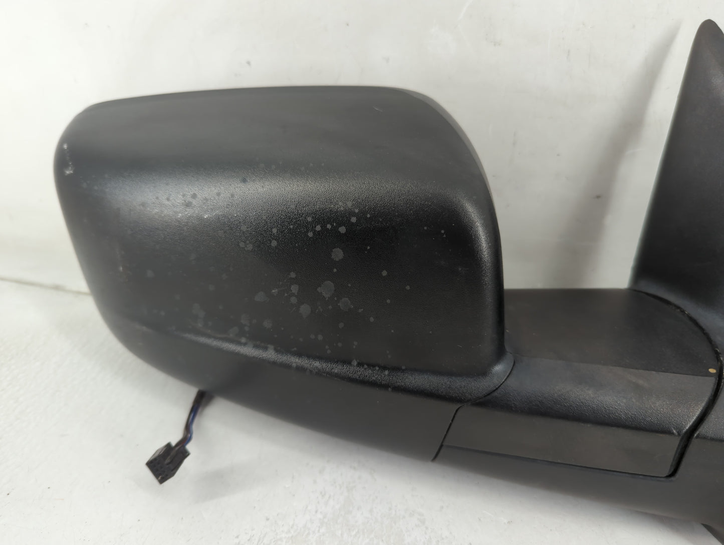 2016 Dodge Ram 1500 Passenger Side View Mirror - Right Door Mirror OEM Used - Oemusedautoparts1.com