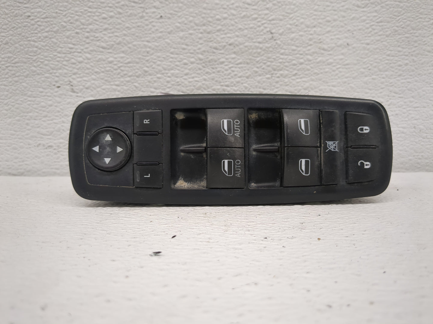 2016 Dodge Ram 1500 Master Power Window Switch Replacement Driver Side Left P/N:10017666 Fits OEM Used Auto Parts - Oemuseda