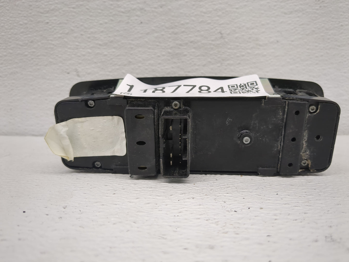 2016 Dodge Ram 1500 Master Power Window Switch Replacement Driver Side Left P/N:10017666 Fits OEM Used Auto Parts - Oemuseda