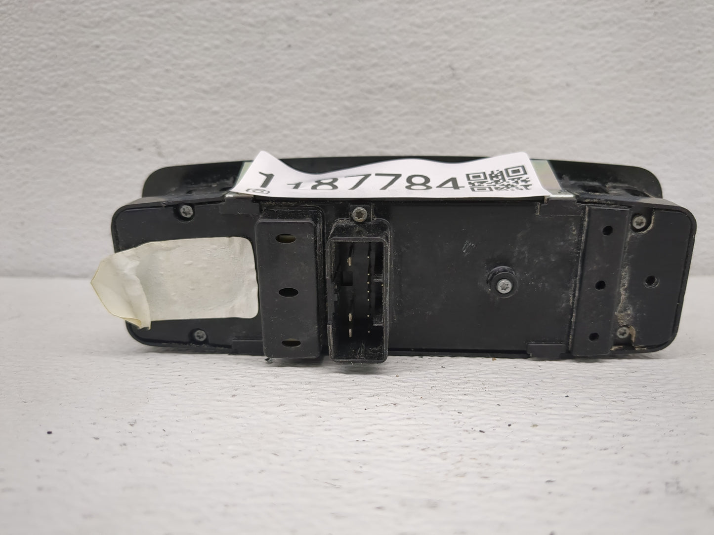 2016 Dodge Ram 1500 Master Power Window Switch Replacement Driver Side Left P/N:10017666 Fits OEM Used Auto Parts - Oemuseda