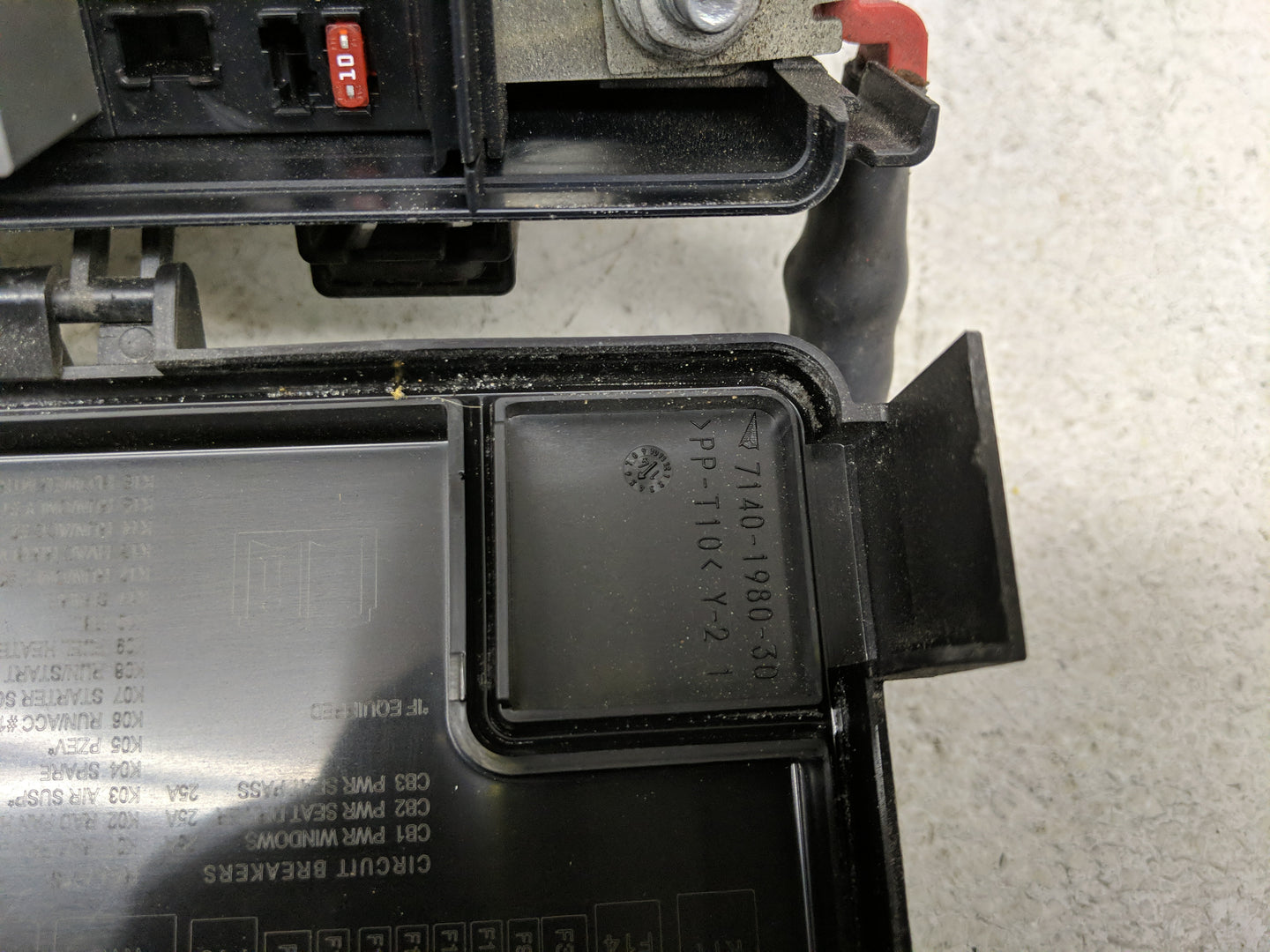 2016 Dodge Ram 1500 Fusebox Fuse Box Panel Relay Module P/N:7140-1980-30 Fits OEM Used Auto Parts - Oemusedautoparts1.com