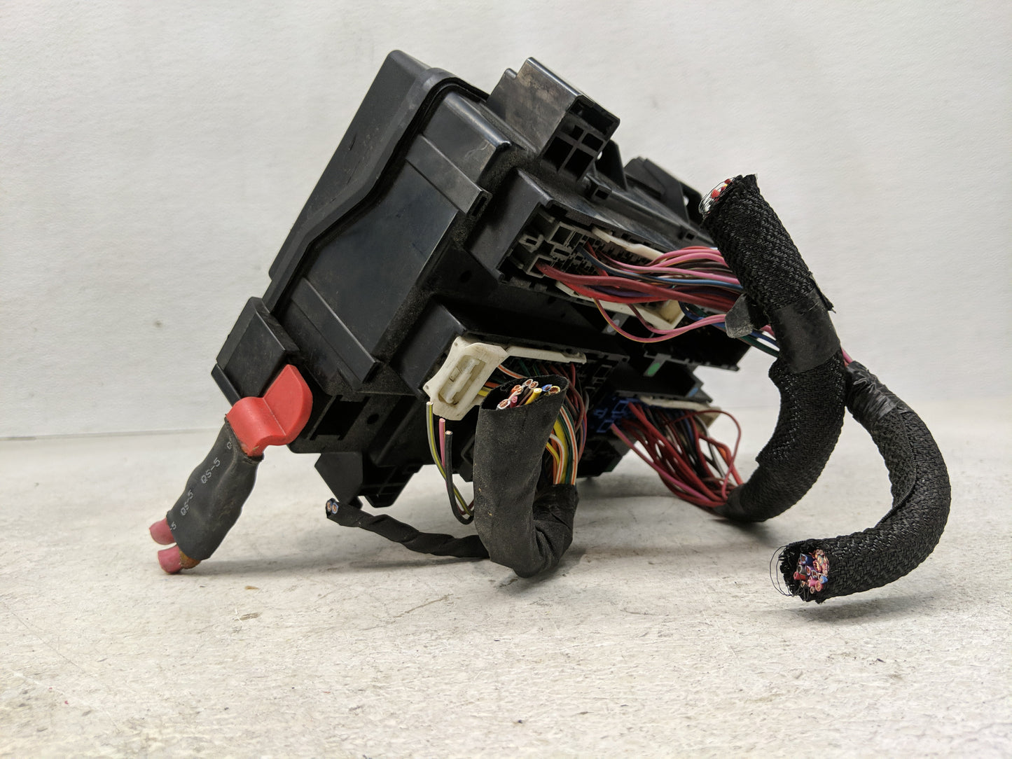 2016 Dodge Ram 1500 Fusebox Fuse Box Panel Relay Module P/N:7140-1980-30 Fits OEM Used Auto Parts - Oemusedautoparts1.com