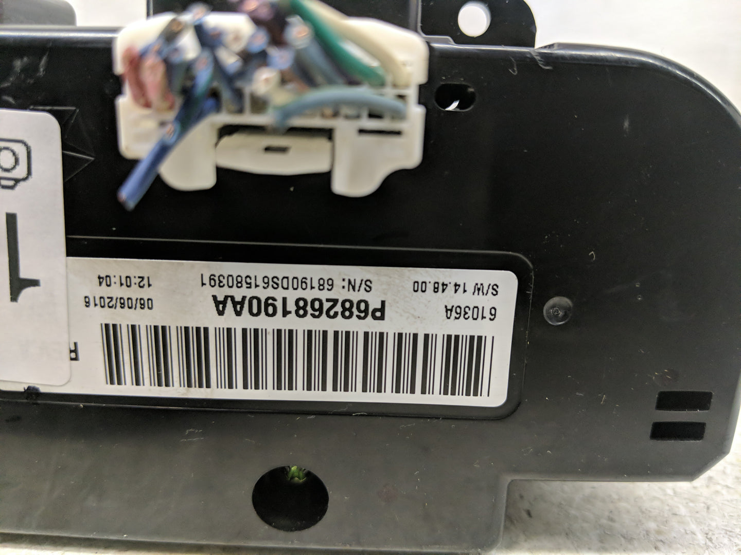 2016 Dodge Ram 1500 Climate Control Module Temperature AC/Heater Replacement P/N:P68268190AA Fits OEM Used Auto Parts - Oemu