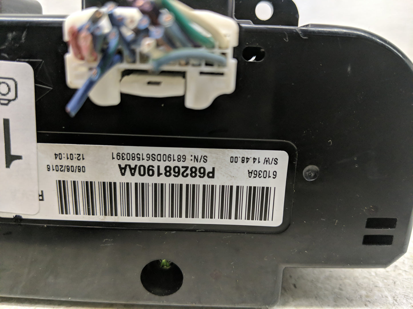 2016 Dodge Ram 1500 Climate Control Module Temperature AC/Heater Replacement P/N:P68268190AA Fits OEM Used Auto Parts - Oemu