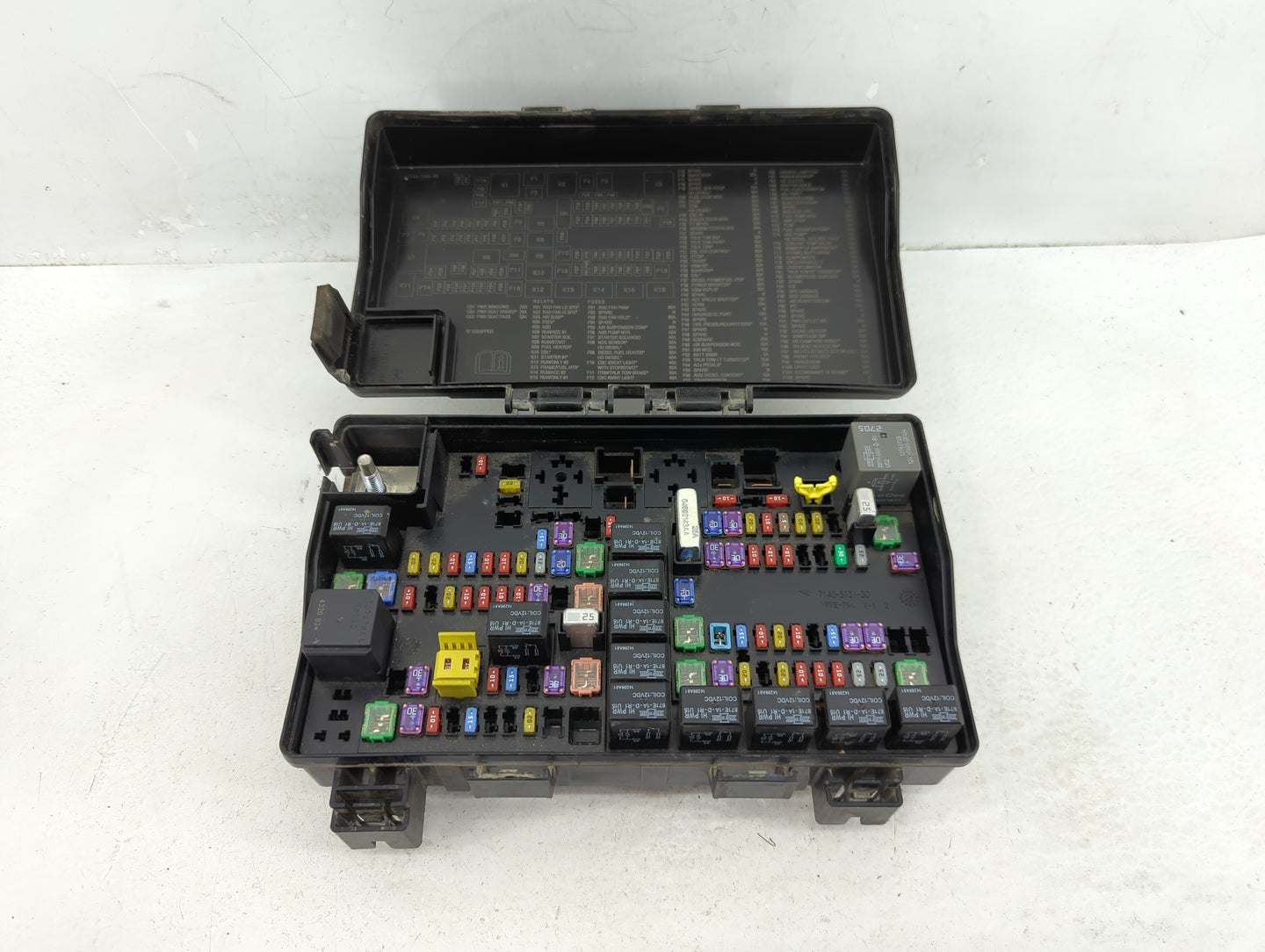 2016 Dodge Ram 1500 Fusebox Fuse Box Panel Relay Module P/N:7140-1980-30 Fits OEM Used Auto Parts - Oemusedautoparts1.com