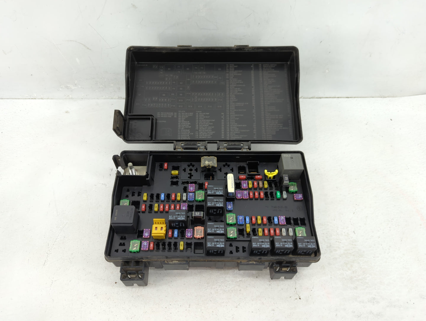 2016 Dodge Ram 1500 Fusebox Fuse Box Panel Relay Module P/N:7140-1980-30 Fits OEM Used Auto Parts - Oemusedautoparts1.com