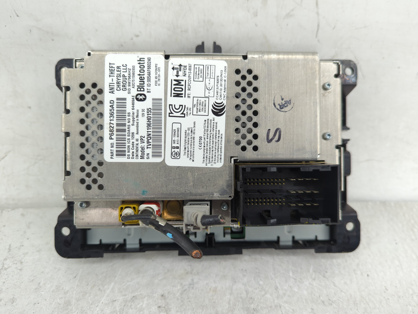 2016 Dodge Ram 1500 Radio AM FM Cd Player Receiver Replacement P/N:P68271365AD Fits OEM Used Auto Parts - Oemusedautoparts1.