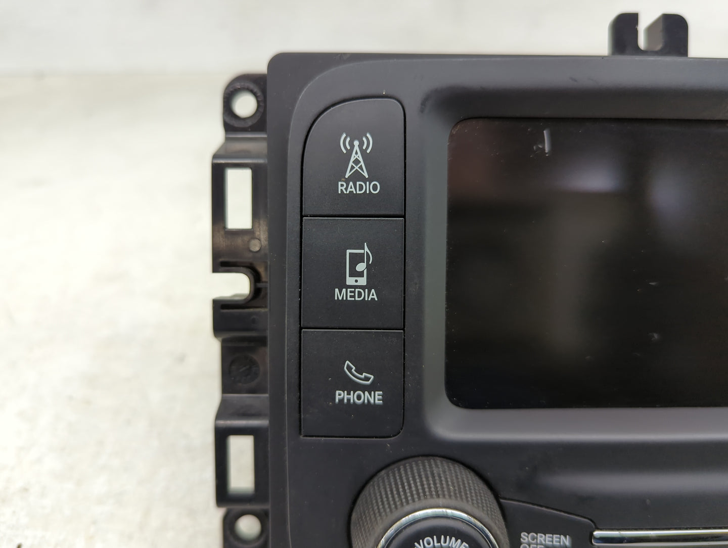 2016 Dodge Ram 1500 Radio AM FM Cd Player Receiver Replacement P/N:68271365AD Fits Fits 2015 OEM Used Auto Parts - Oemusedau