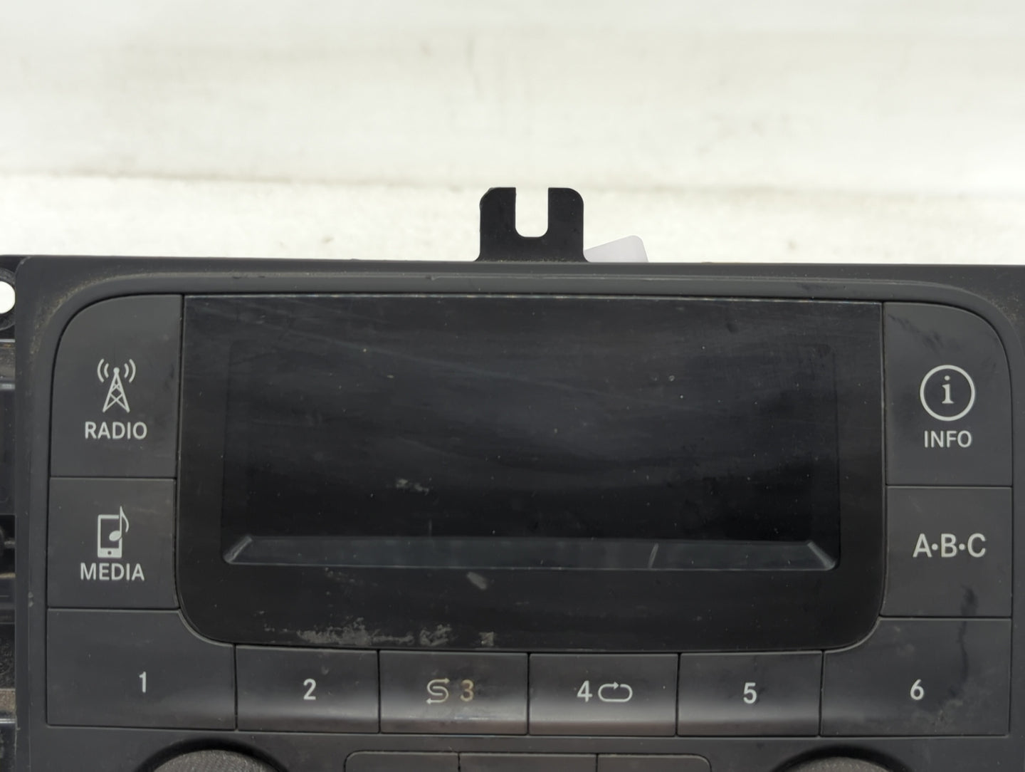 2016 Dodge Ram 1500 Radio AM FM Cd Player Receiver Replacement P/N:P68245817AE Fits Fits 2015 OEM Used Auto Parts - Oemuseda