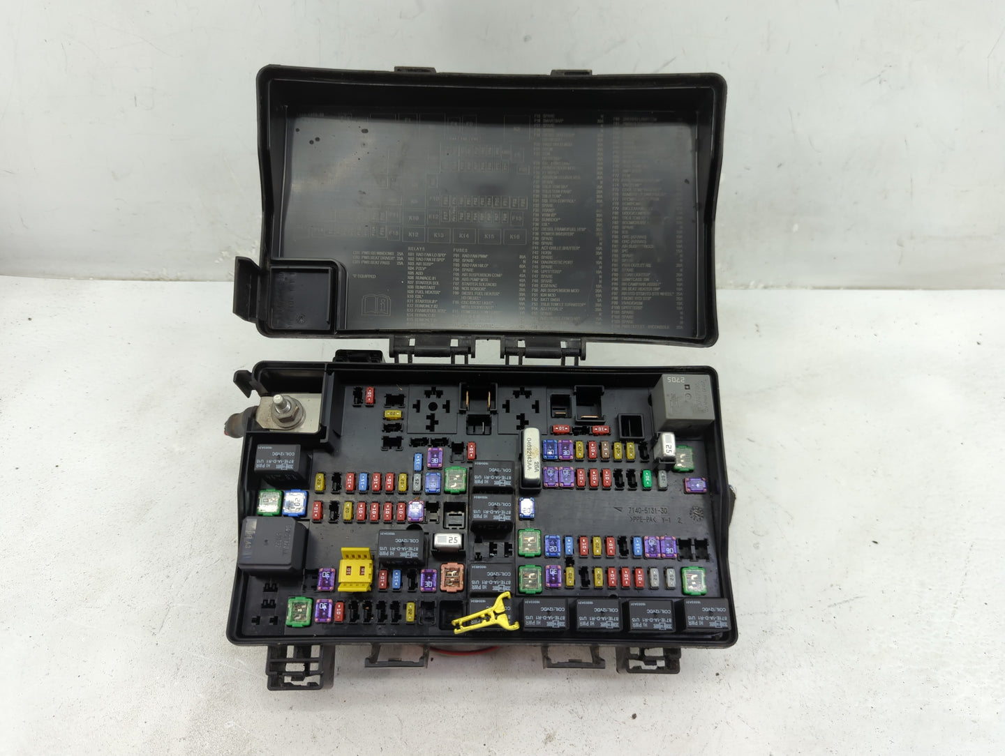 2016 Dodge Ram 1500 Fusebox Fuse Box Panel Relay Module P/N:7140-5131-30 Fits OEM Used Auto Parts - Oemusedautoparts1.com