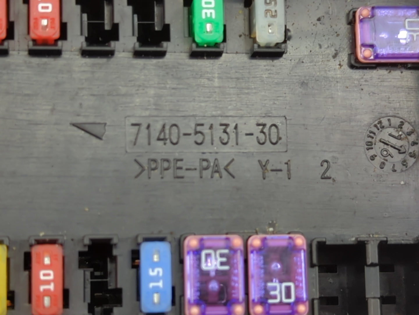2016 Dodge Ram 1500 Fusebox Fuse Box Panel Relay Module P/N:7140-5131-30 Fits OEM Used Auto Parts - Oemusedautoparts1.com