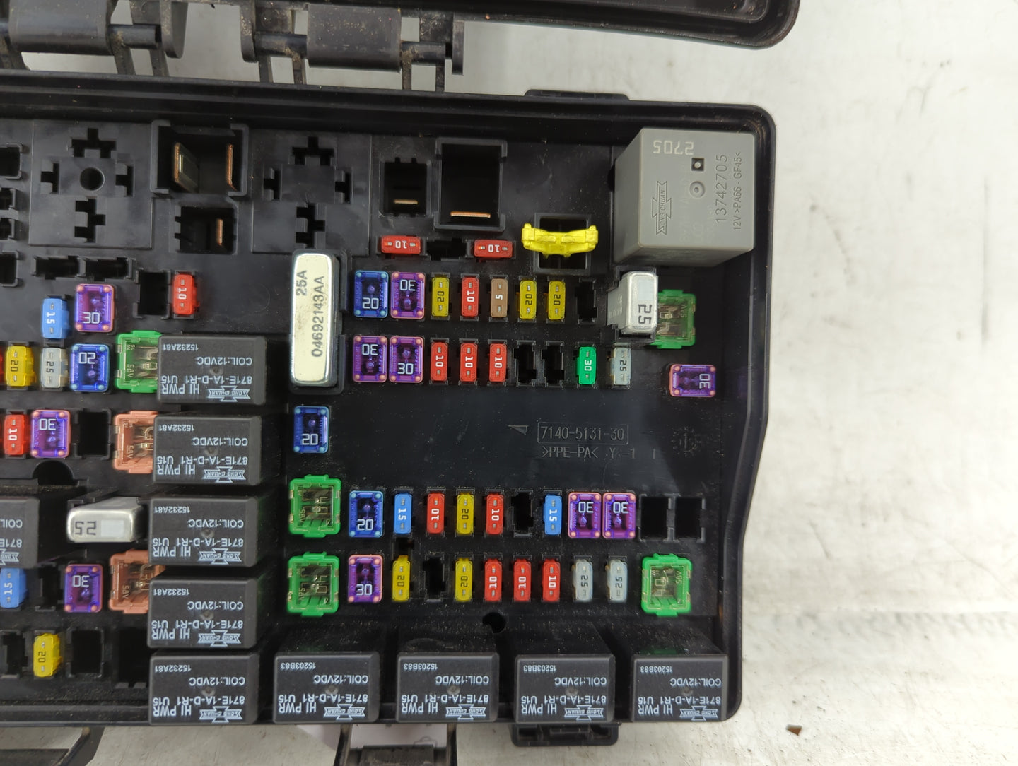 2016 Dodge Ram 1500 Fusebox Fuse Box Panel Relay Module P/N:7140-5131-30 Fits OEM Used Auto Parts - Oemusedautoparts1.com