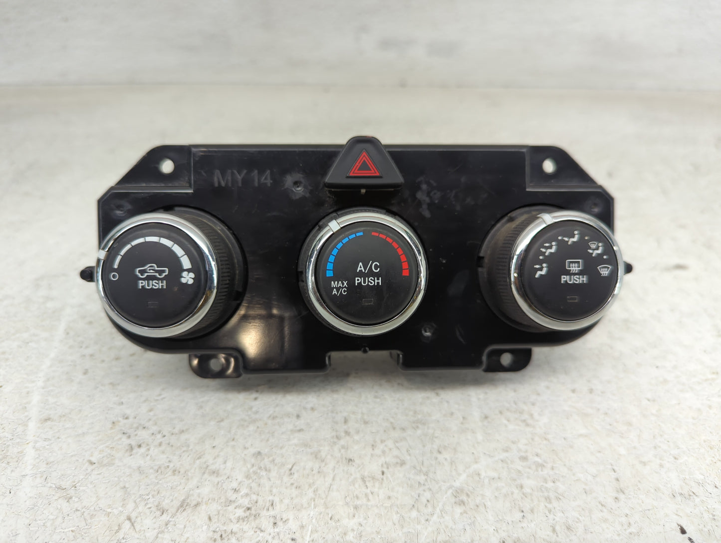 2016 Dodge Ram 1500 Climate Control Module Temperature AC/Heater Replacement P/N:P68268190AA Fits OEM Used Auto Parts - Oemu