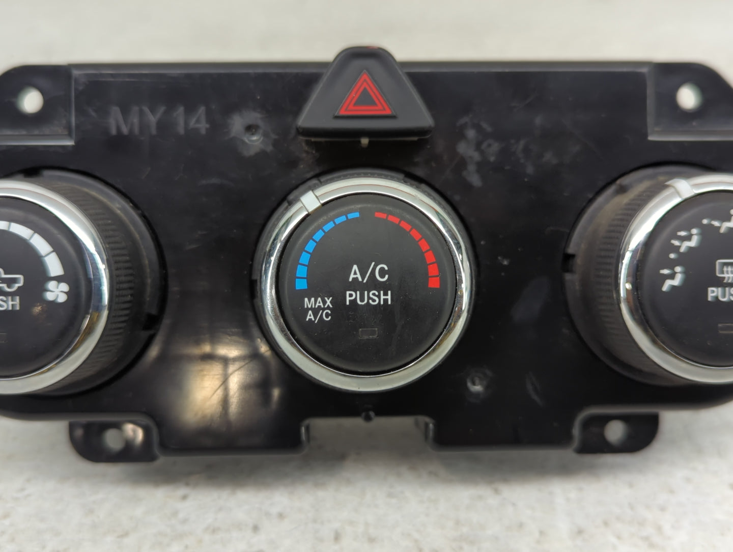 2016 Dodge Ram 1500 Climate Control Module Temperature AC/Heater Replacement P/N:P68268190AA Fits OEM Used Auto Parts - Oemu