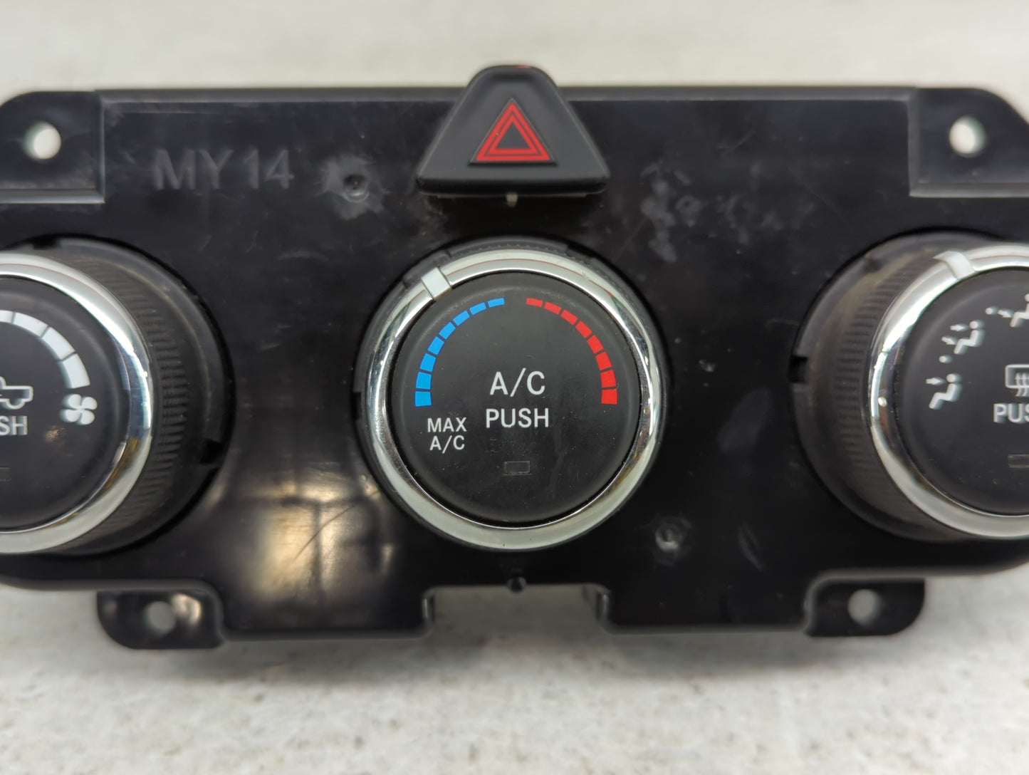 2016 Dodge Ram 1500 Climate Control Module Temperature AC/Heater Replacement P/N:P68268190AA Fits OEM Used Auto Parts - Oemu