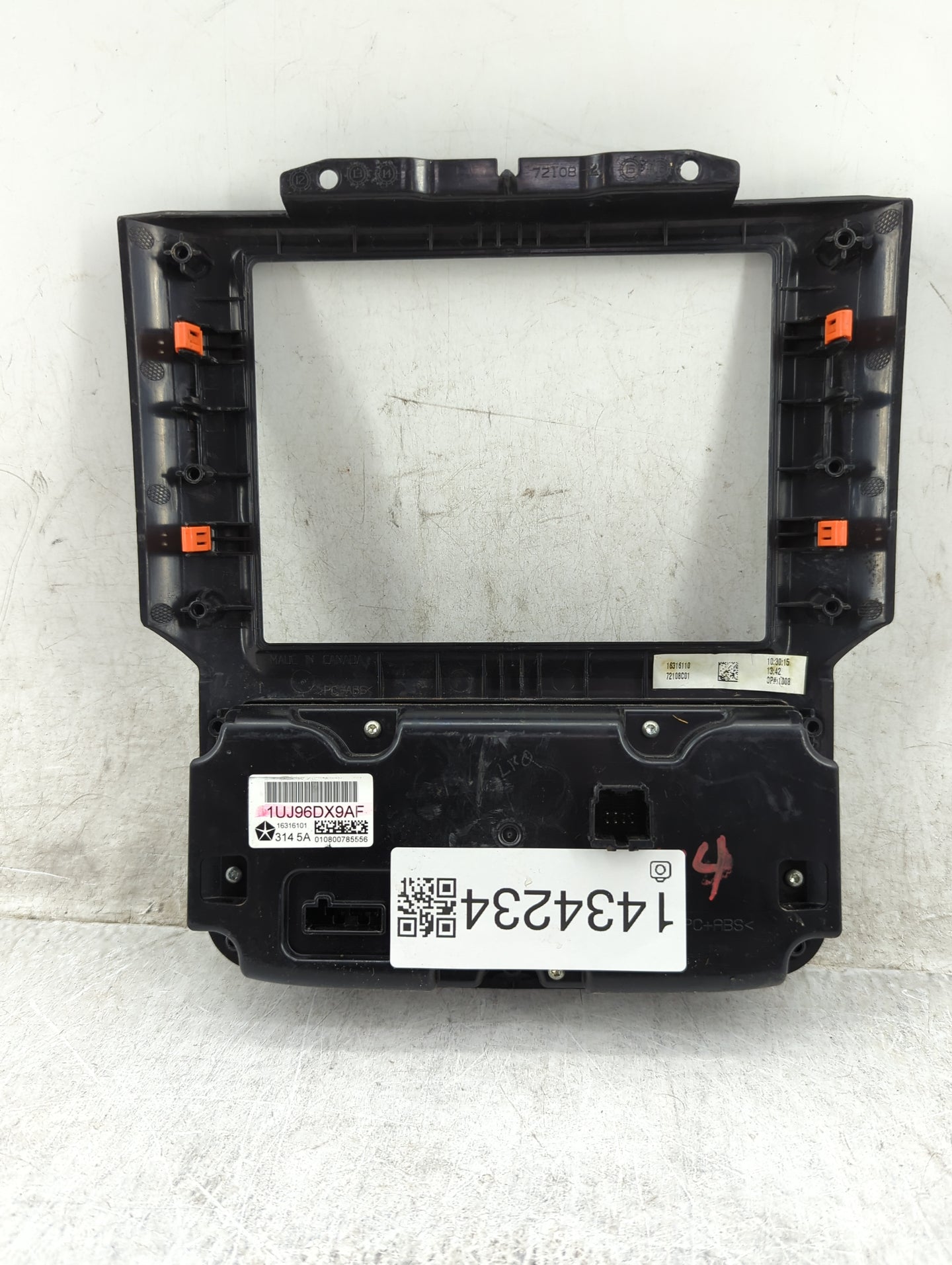 2016 Dodge Ram 1500 Climate Control Module Temperature AC/Heater Replacement P/N:1UJ96DX9AF 16316101 Fits OEM Used Auto Part