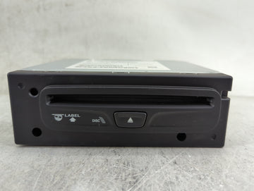 2016 Dodge Ram 1500 Radio AM FM Cd Player Receiver Replacement P/N:P05091217AD Fits OEM Used Auto Parts - Oemusedautoparts1.