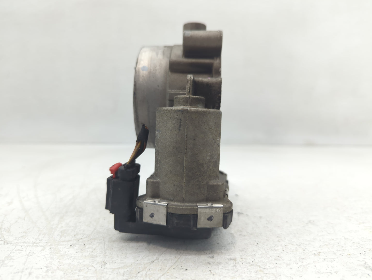 2016 Dodge Ram 1500 Throttle Body P/N:53034251AB Fits Fits 2012 2013 2014 2015 2017 2018 2019 2020 2021 2022 OEM Used Auto P