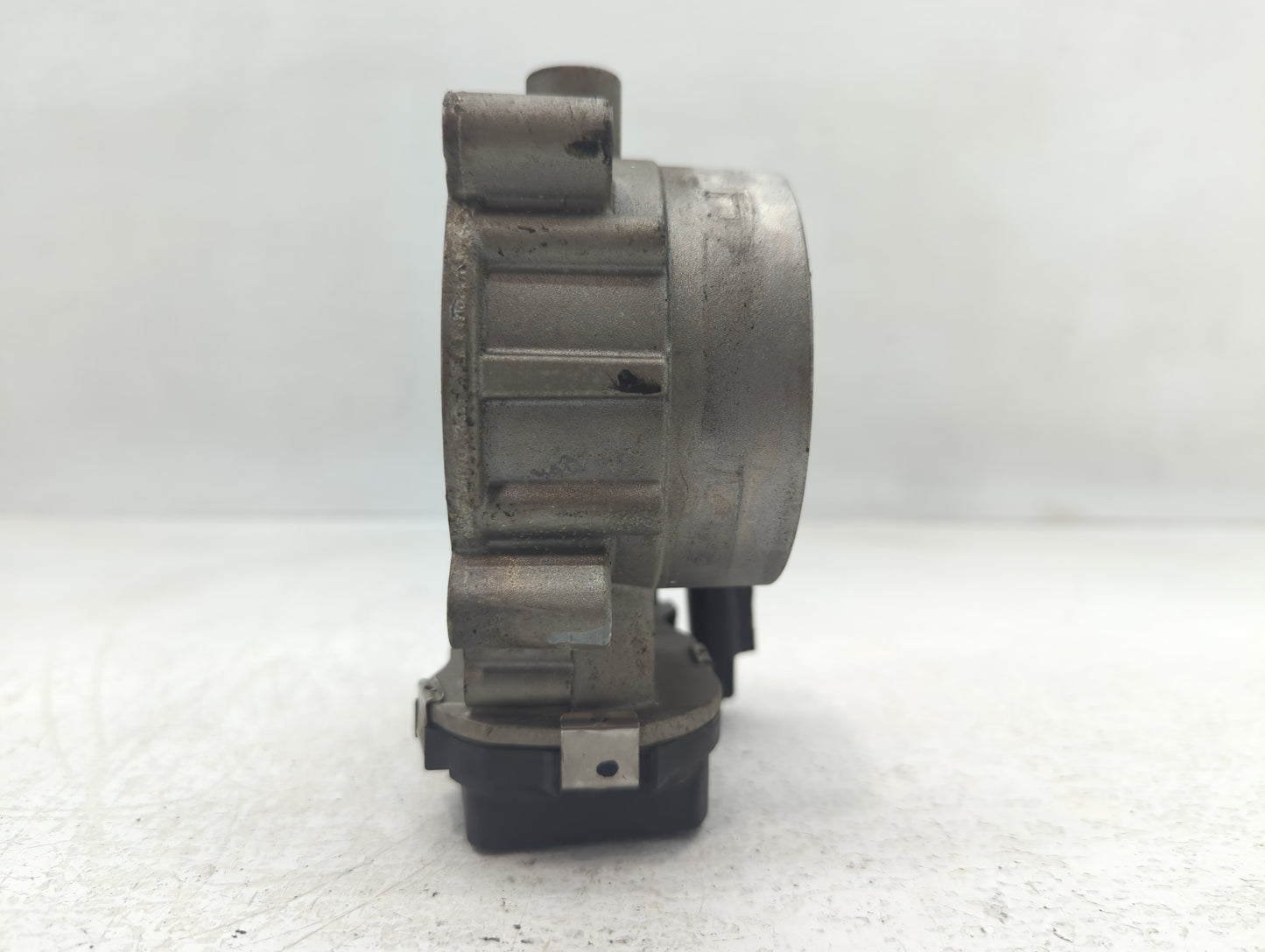 2016 Dodge Ram 1500 Throttle Body P/N:53034251AB Fits Fits 2012 2013 2014 2015 2017 2018 2019 2020 2021 2022 OEM Used Auto P