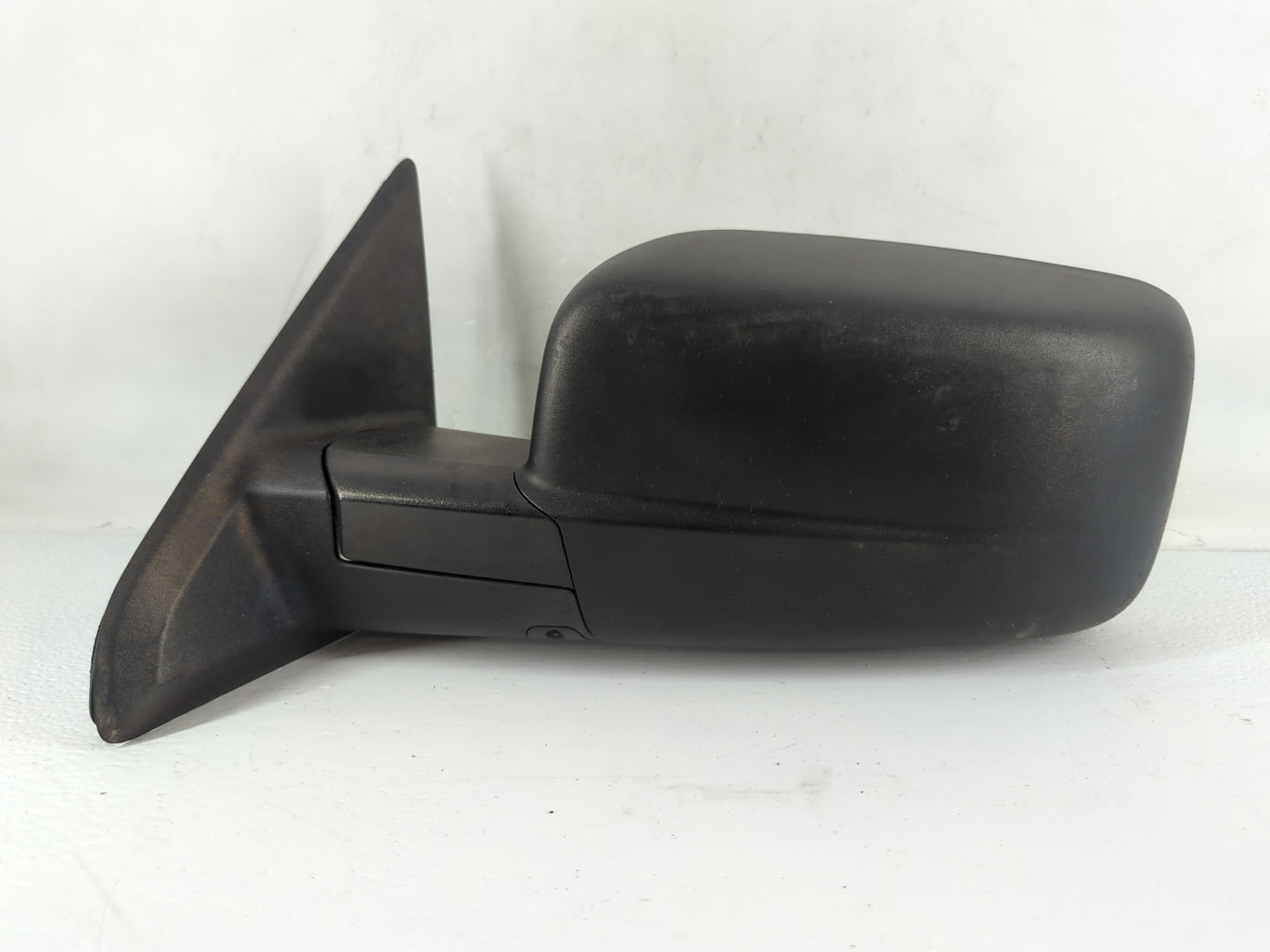 2016 Dodge Ram 1500 Driver Side View Mirror - Left Door Mirror OEM Used - Oemusedautoparts1.com