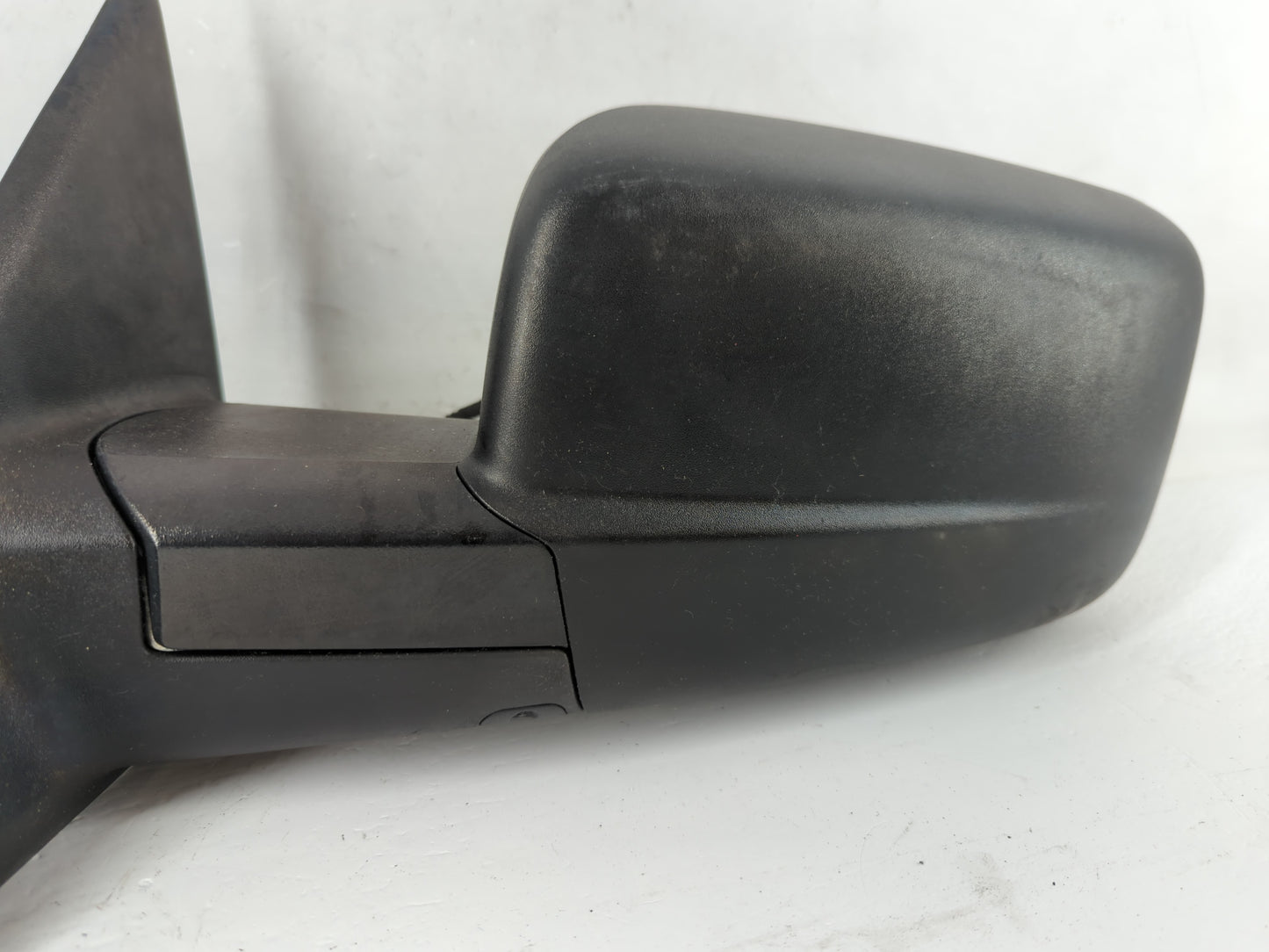 2016 Dodge Ram 1500 Driver Side View Mirror - Left Door Mirror OEM Used - Oemusedautoparts1.com