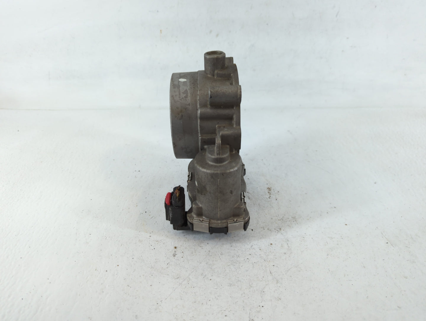 2016 Dodge Ram 1500 Throttle Body P/N:53034251AB Fits Fits 2012 2013 2014 2015 2017 2018 2019 2020 2021 2022 OEM Used Auto P