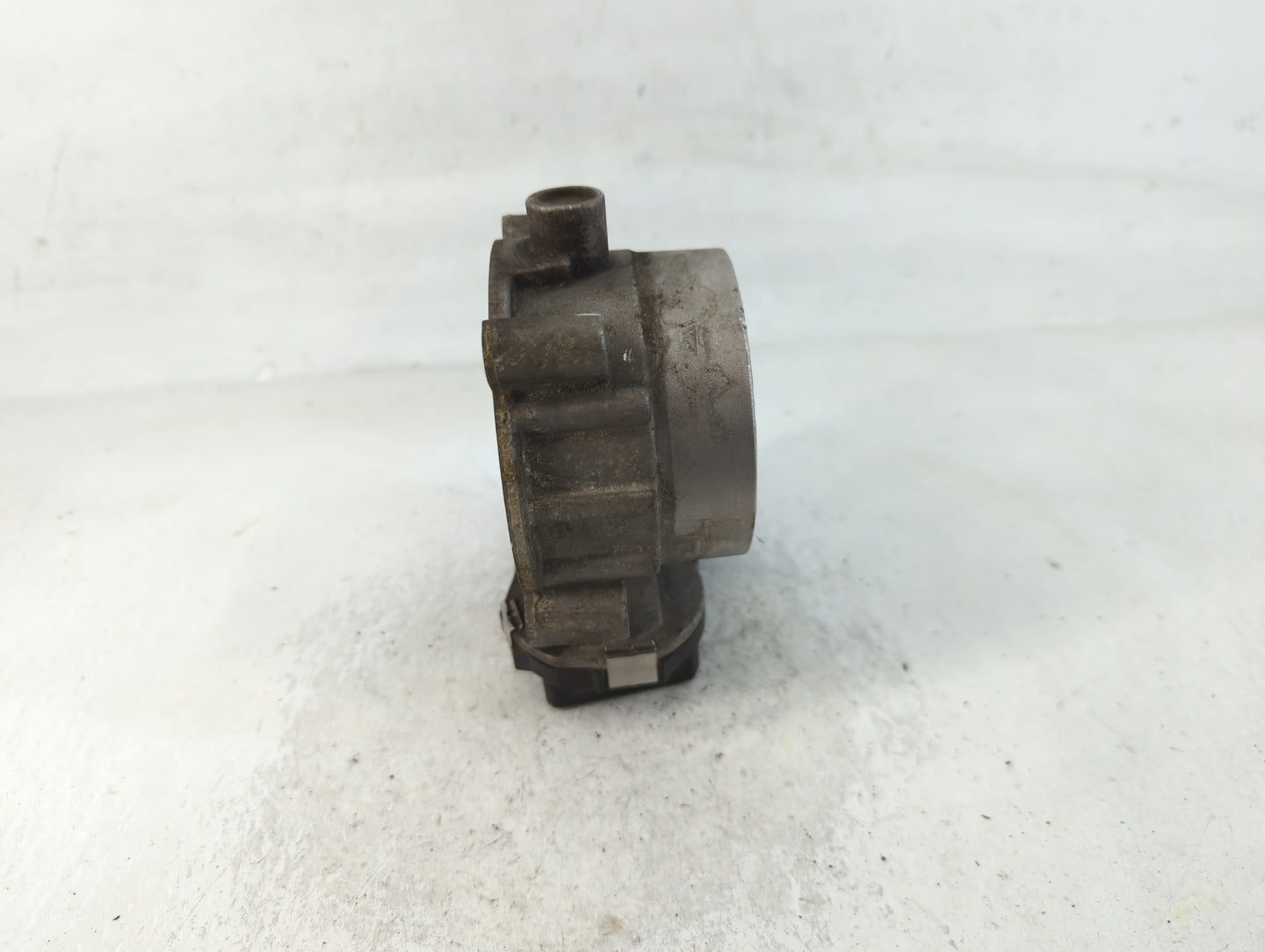 2016 Dodge Ram 1500 Throttle Body P/N:53034251AB Fits Fits 2012 2013 2014 2015 2017 2018 2019 2020 2021 2022 OEM Used Auto P